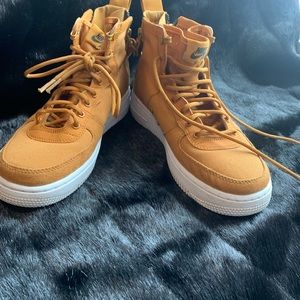 Nike Air Force 1 Utility Mid Top Camel Canvas Sneakers size 5.5Y